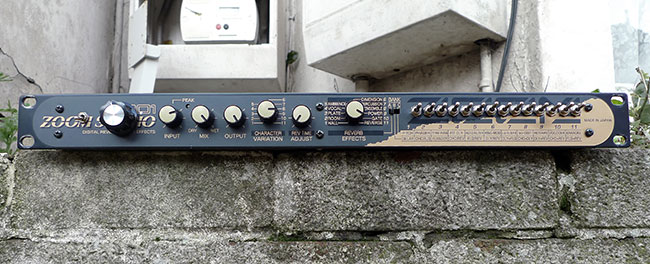 Modified Zoom 1201 effects unit